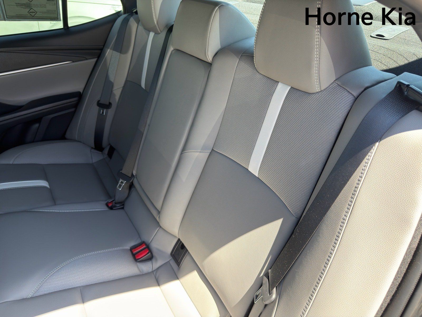 Used 2025 Toyota Camry SE w/ Convenience Package FWD image 24