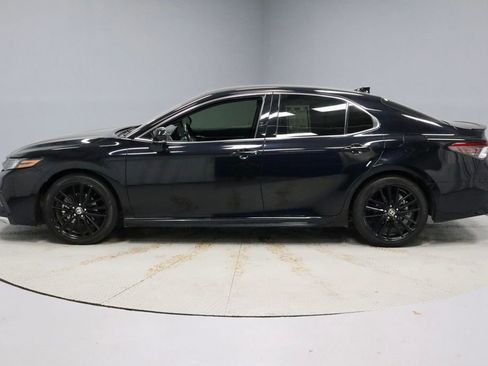 Used 2024 Toyota Camry XSE FWD image 9