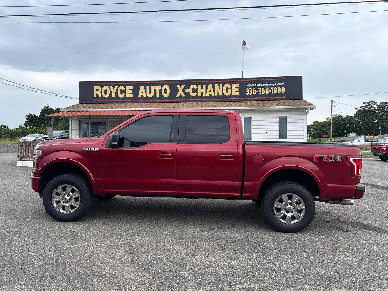 Used 2016 Ford F150 XLT w/ Equipment Group 302A Luxury AWD/4WD image 21