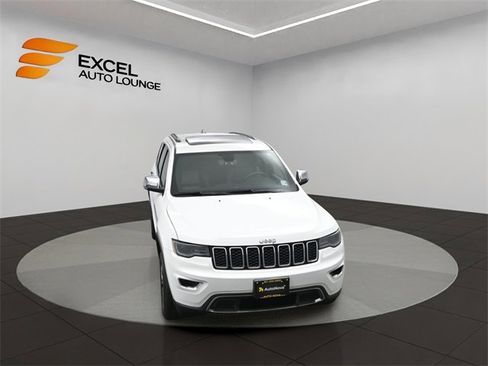 Used 2021 Jeep Grand Cherokee Limited w/ Premium Lighting Group image 52