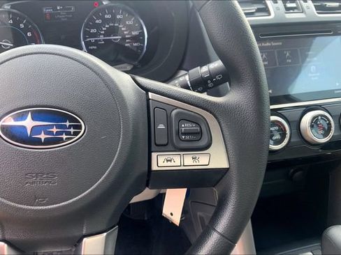 Used 2017 Subaru Forester 2.5i Premium AWD/4WD image 22