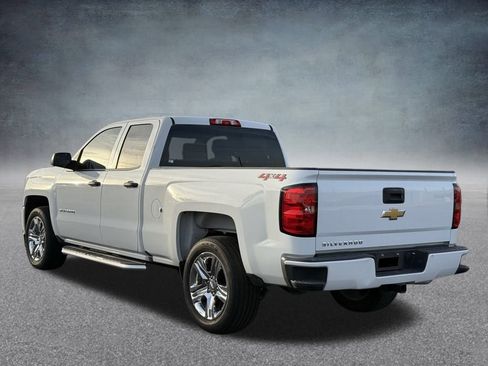 Used 2019 Chevrolet Silverado 1500 Custom image 6