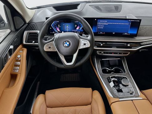 Certified 2023 BMW X7 xDrive40i w/ Premium Package image 27