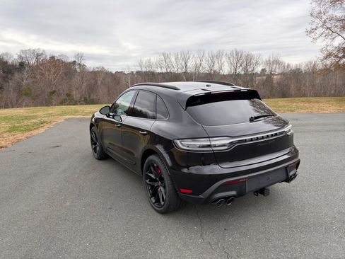 New 2026 Porsche Macan GTS image 3