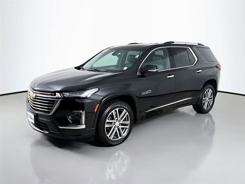 Used 2023 Chevrolet Traverse High Country image 4
