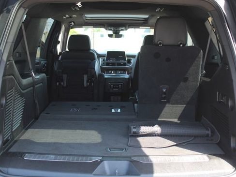 Used 2021 Chevrolet Suburban High Country RWD image 54