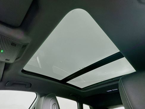 Used 2023 Audi Q4 e-tron Premium Plus w/ Premium Plus image 25