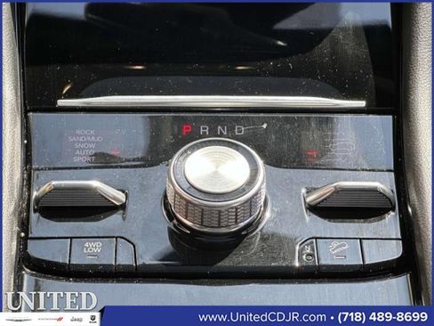 Used 2023 Jeep Grand Cherokee Overland w/ Luxury Tech Group IV image 20