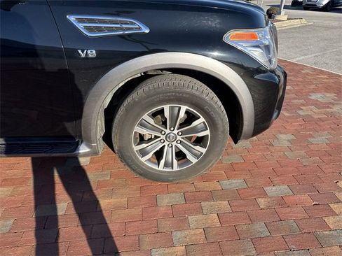 Used 2018 Nissan Armada SL w/ Premium Package image 17