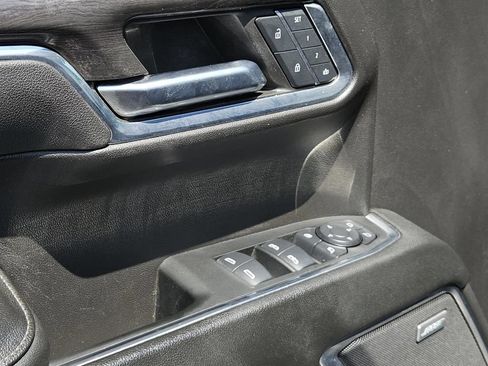 Used 2024 Chevrolet Silverado 1500 LTZ AWD/4WD image 12