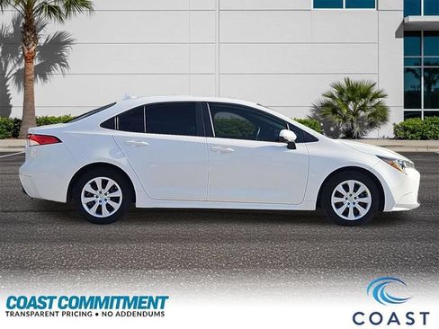 Used 2024 Toyota Corolla LE FWD image 5