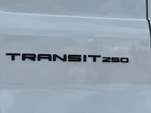 New 2026 Ford Transit 250 148 Medium Roof w/ Load Area Protection Package image 27