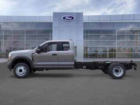 New 2025 Ford F450 XL image 3