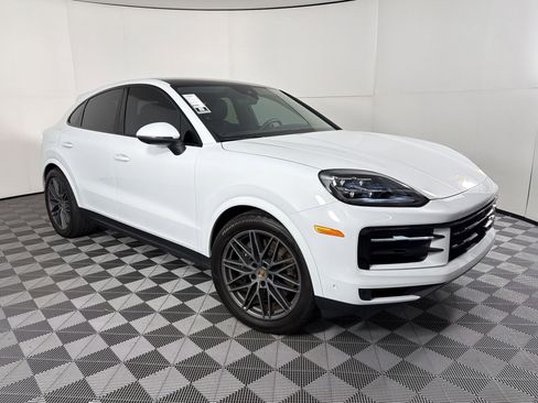 Used 2026 Porsche Cayenne Coupe AWD/4WD image 7