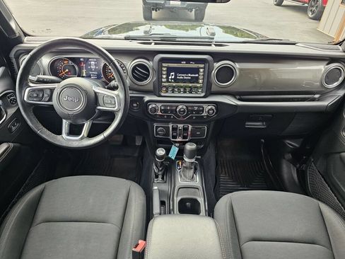Used 2020 Jeep Wrangler Unlimited Sahara w/ Uconnect 4C Nav & Sound Group AWD/4WD image 23