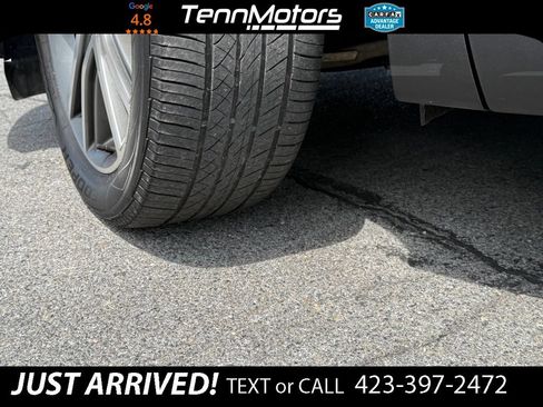 Used 2019 Ford Edge Titanium w/ Equipment Group 301A AWD/4WD image 9
