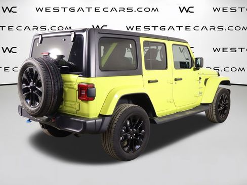 Used 2023 Jeep Wrangler Unlimited Sahara w/ Cold Weather Group AWD/4WD image 41