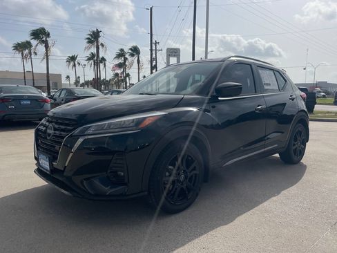 Certified 2024 Nissan Kicks SR w/ SR Premium Package FWD image 1