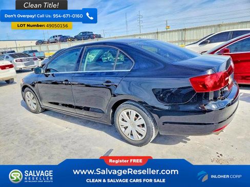 Used 2013 Volkswagen Jetta SE FWD image 3