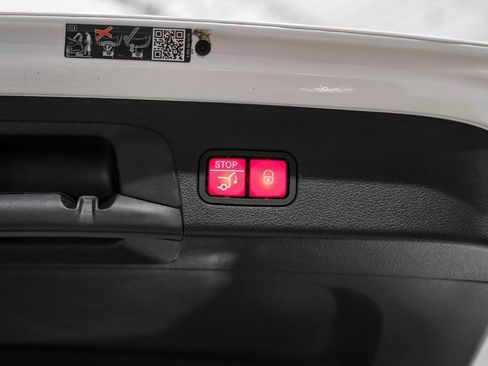 Used 2024 Mercedes-Benz GLS 450 4MATIC image 52