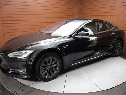Used 2018 Tesla Model S 75D image 7