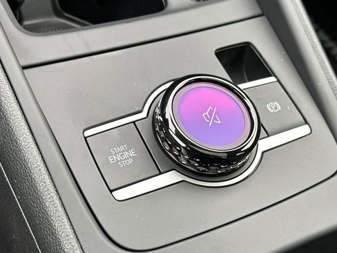 New 2026 Volkswagen Tiguan SE AWD/4WD image 21
