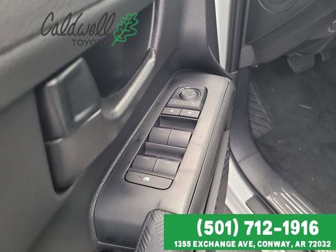Used 2025 Toyota Tacoma SR AWD/4WD image 11