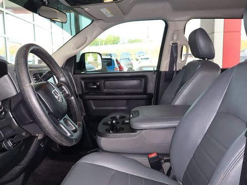 Used 2017 RAM 2500 Tradesman w/ Chrome Appearance Group AWD/4WD image 14