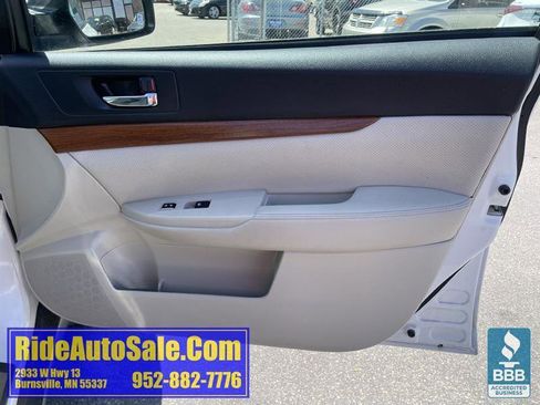 Used 2014 Subaru Outback 2.5i Limited w/ Moonroof Package AWD/4WD image 13