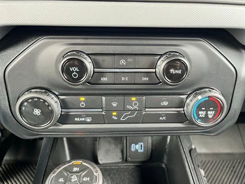 Used 2022 Ford Bronco 2-Door image 33