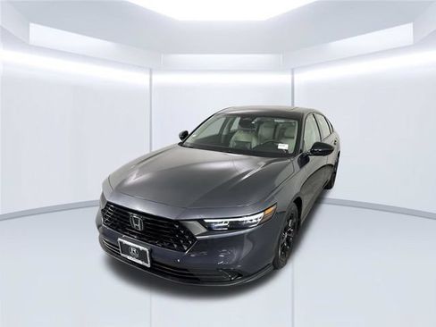 Certified 2025 Honda Accord SE image 26
