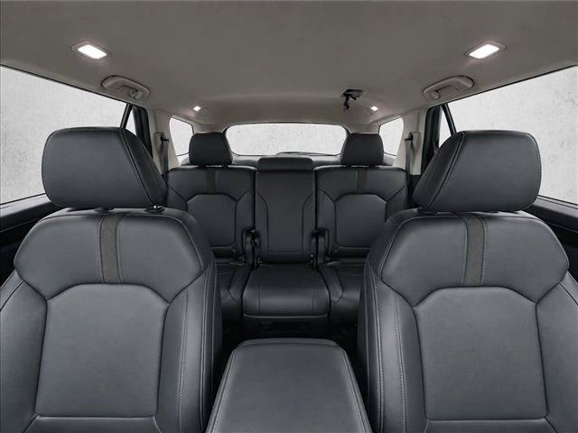 Used 2025 Honda Pilot EX-L image 28