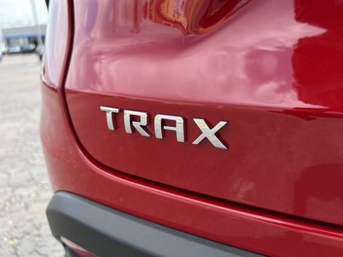 New 2026 Chevrolet Trax LS w/ LS Convenience Package FWD image 12