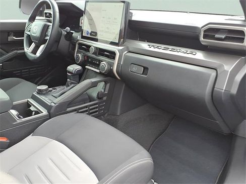 Used 2024 Toyota Tacoma TRD Sport image 20