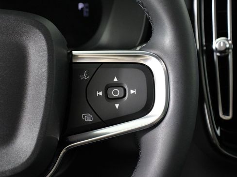 Certified 2023 Volvo XC40 Recharge Ultimate AWD/4WD image 11