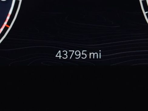 Used 2025 Jeep Grand Cherokee Altitude image 27