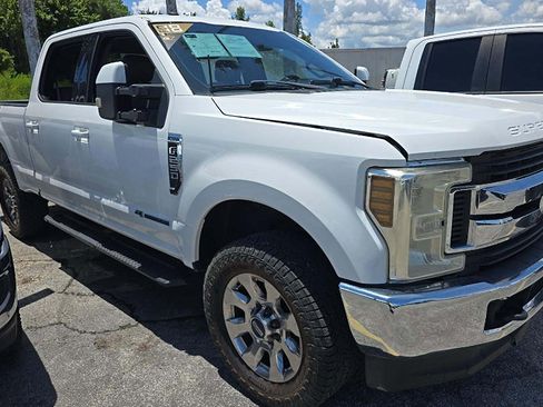 Used 2018 Ford F250 XLT AWD/4WD image 2