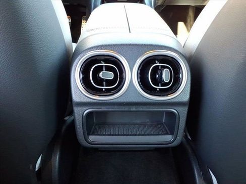 Used 2025 Mercedes-Benz C 300 C 300 image 19