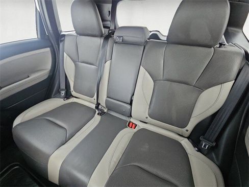 Certified 2025 Subaru Forester Limited image 13