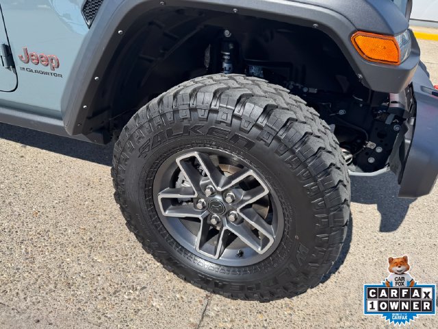 Used 2024 Jeep Gladiator Mojave w/ Technology Group AWD/4WD image 25