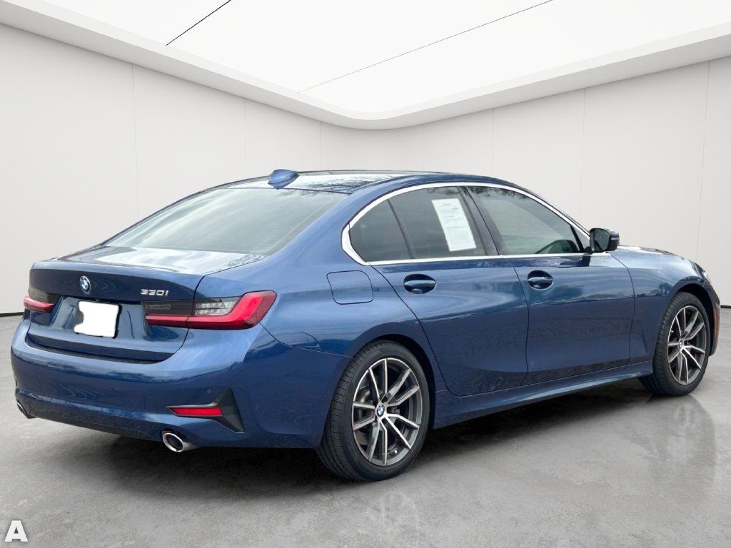 Used 2022 BMW 330i Sedan w/ Driving Assistance Package RWD image 5