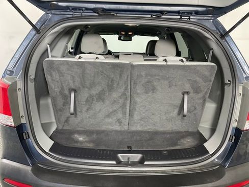 Used 2011 Kia Sorento 2WD w/ Convenience Pkg image 17
