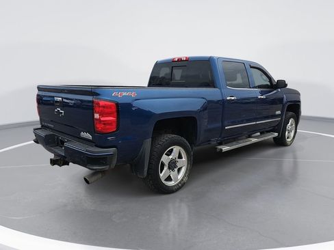 Used 2015 Chevrolet Silverado 2500 High Country w/ High Country Premium Package AWD/4WD image 3