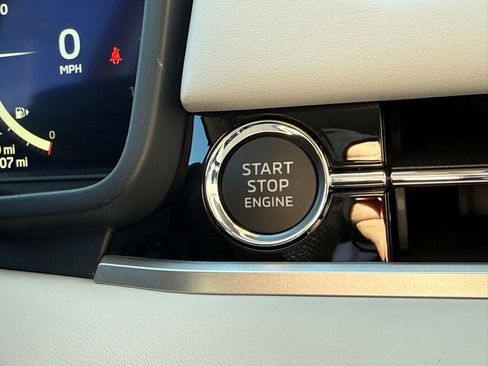 New 2026 Mitsubishi Outlander SEL AWD/4WD image 12