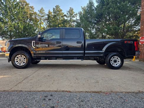 Used 2019 Ford F350 XL w/ STX Appearance Package image 2