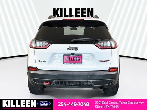 Used 2020 Jeep Cherokee Trailhawk w/ Cold Weather Group AWD/4WD image 8