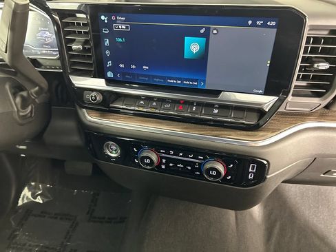 Used 2024 Chevrolet Silverado 1500 LT AWD/4WD image 15