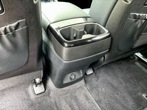 Certified 2024 Kia Telluride S w/ S Sunroof Package FWD image 10
