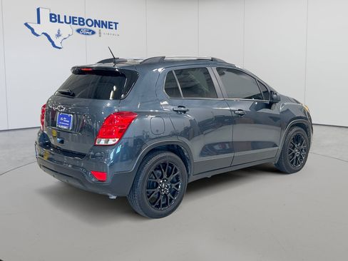 Used 2021 Chevrolet Trax LT w/ Sport Edition FWD image 5