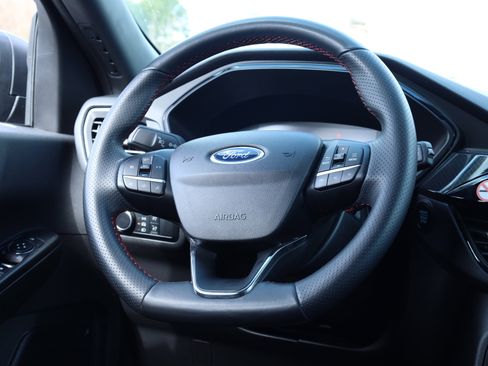 Used 2024 Ford Escape ST-Line image 7